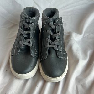 Size 9 Wonder Nation kid shoes